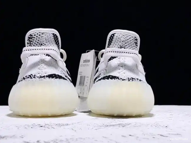 Adidas Yeezy Black Boost White V2 CP9654 350 Zebra 0529